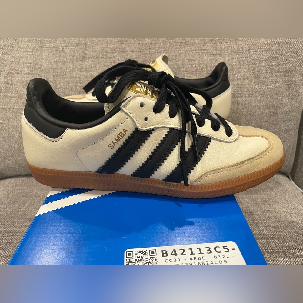 Adidas Samba Cream/Black Size 5